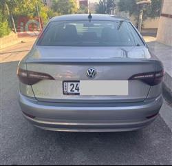 ڤۆڵکسواگن جێتا